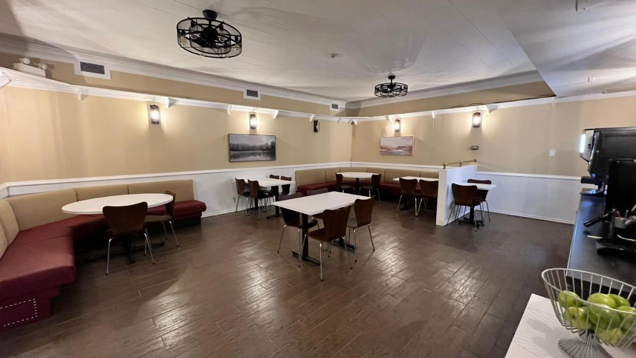 柯克兰莱克速8酒店 Kirkland Lake 外观 照片